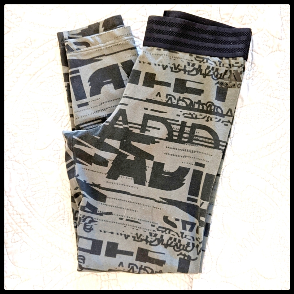 SALE! Adidas 7 / 8 Athletic Capris